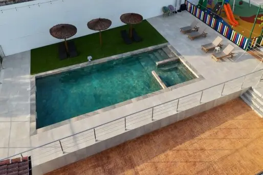 vista aerea de piscina