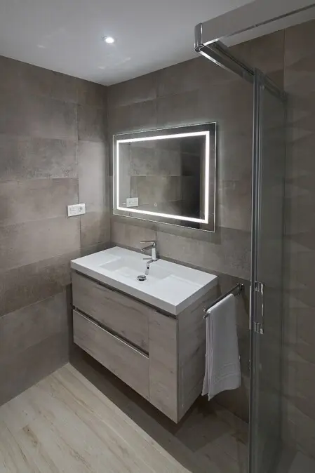 bano completo para grupos casa rural montefrio