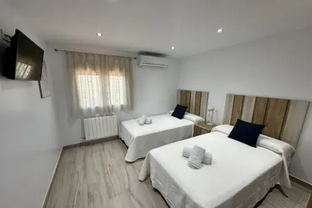 habitacion doble con camas individuales casa rural montefrio